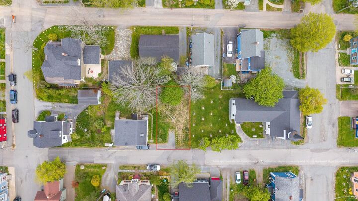 111 York Street Lunenburg, Nova Scotia Street — photo 1