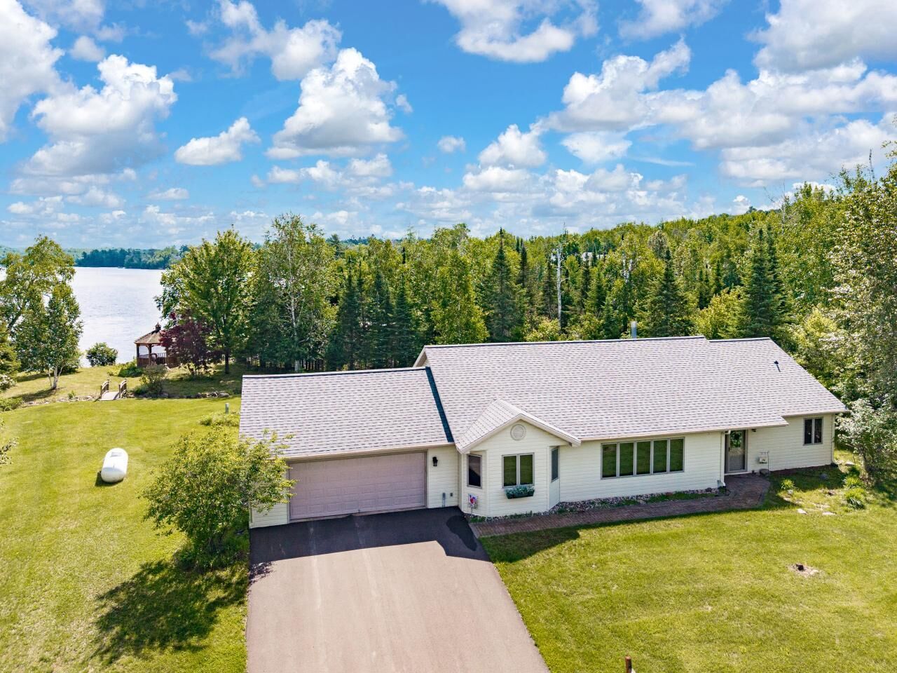 Property Photo:  6139 Sunset Ridge N  MN 55803 