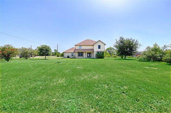 Property Photo:  8700 Sallys Way  TX 76009 