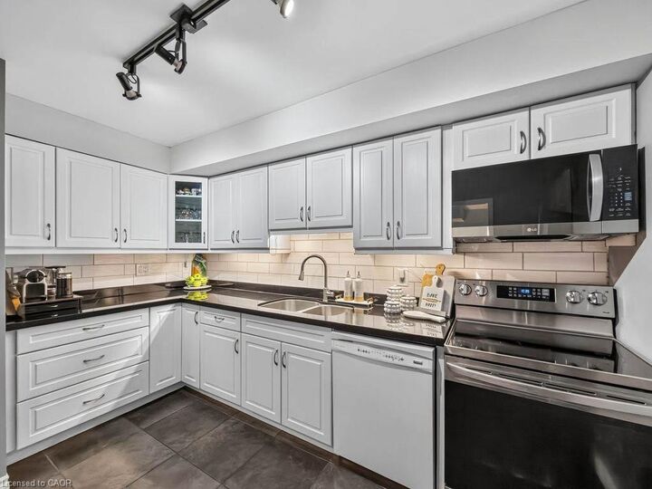 Property Photo:
