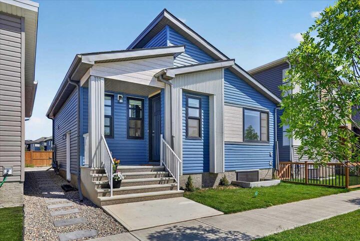 128 Setonstone Manor SE — photo 1