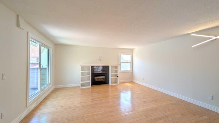 Property Photo:  86 Glamis Green SW 277  AB T3E 6V1 