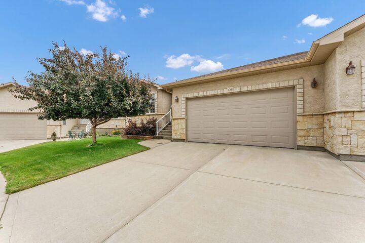 Property Photo: 108 Sandstone Place SE AB T1B 4R9