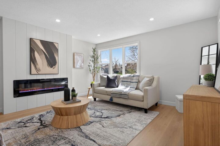 Property Photo: 40 Bernard Way NW AB T3K 2E9