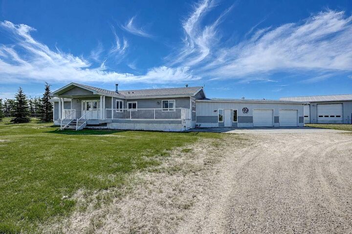 743073 Highway 2 — photo 1