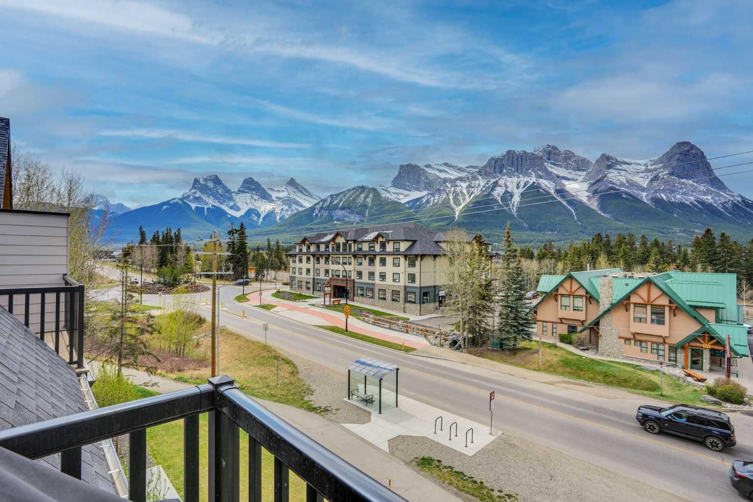 Photo de la propriété:  109 Kananaskis Way 206  AB T1W 2X2 