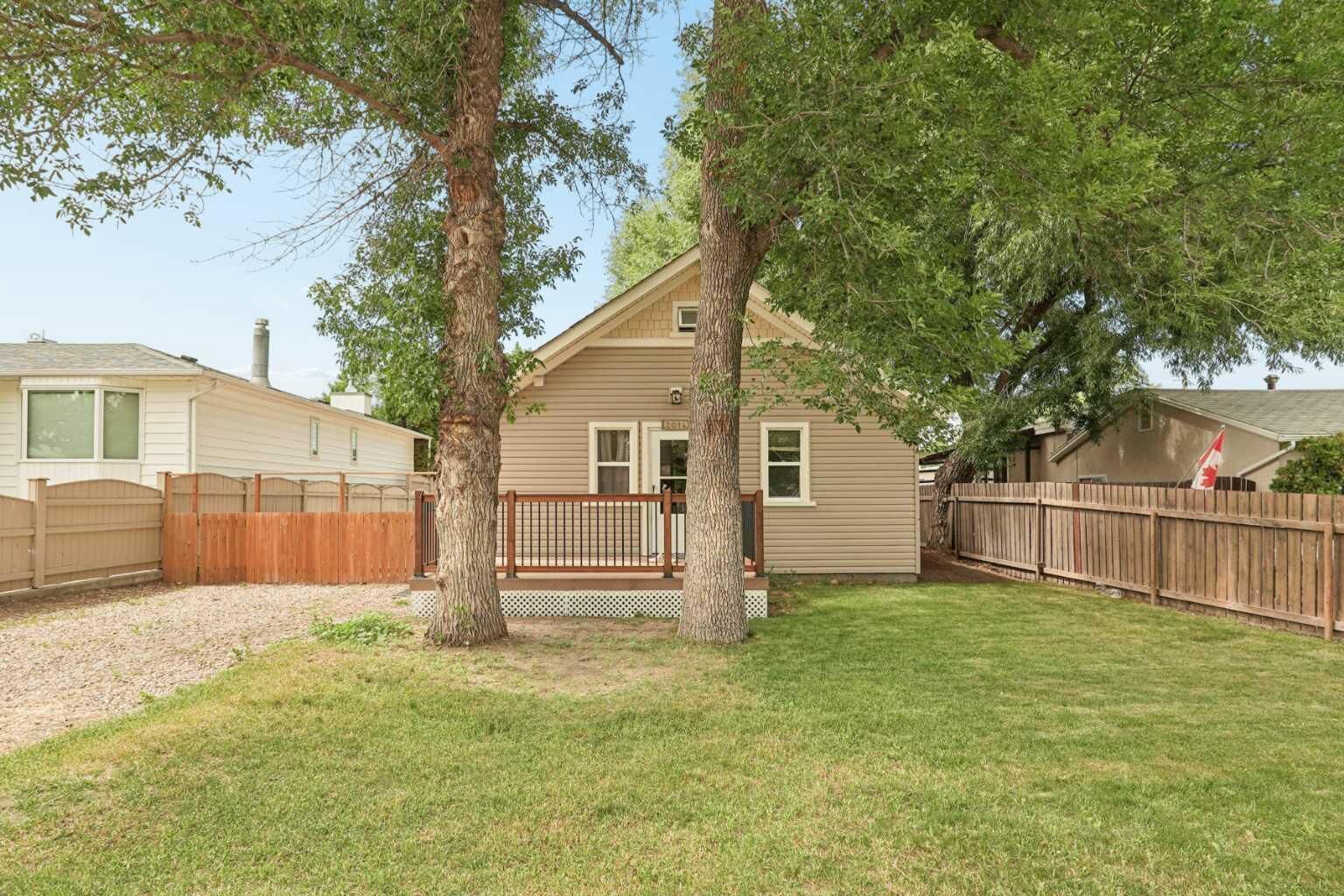 Property Photo: 2014 15 Street AB T1M 1A2
