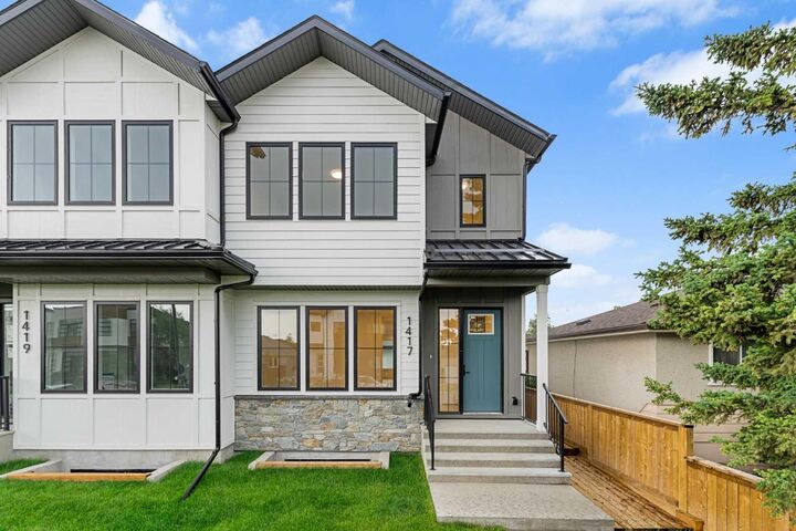 1417 41 Street SW — photo 1