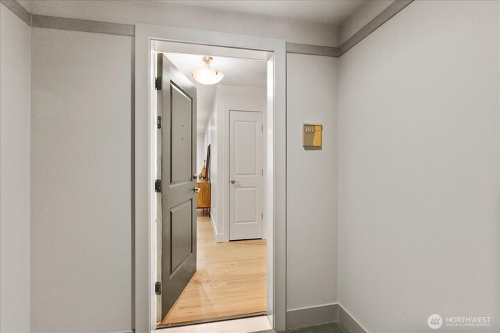 Property Photo: 45 Pine Street 101 WA 98020