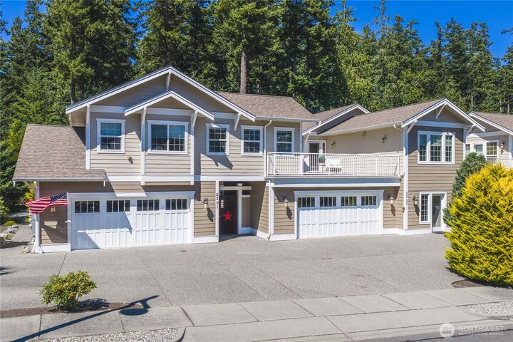Property Photo:  2303  Sundown Court  WA 98221 
