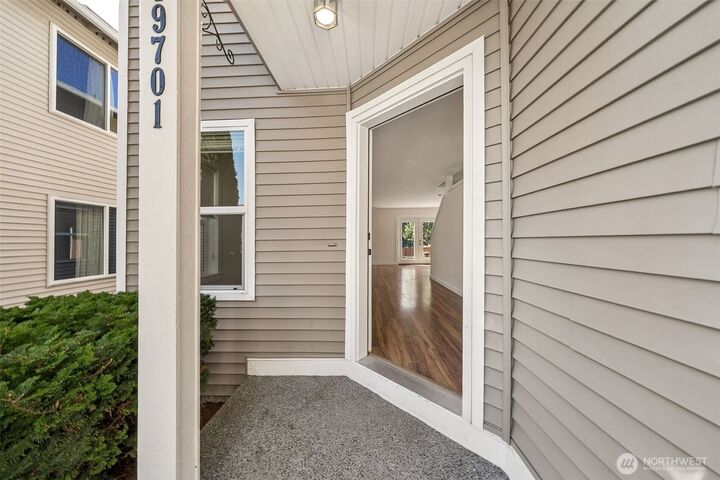 Property Photo:  19701  100th Street E  WA 98391 