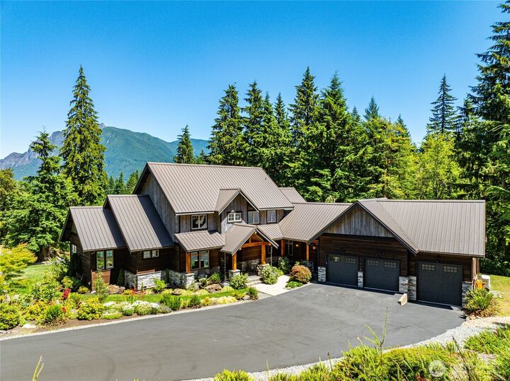 Property Photo: 15102 Reserve Drive SE WA 98045