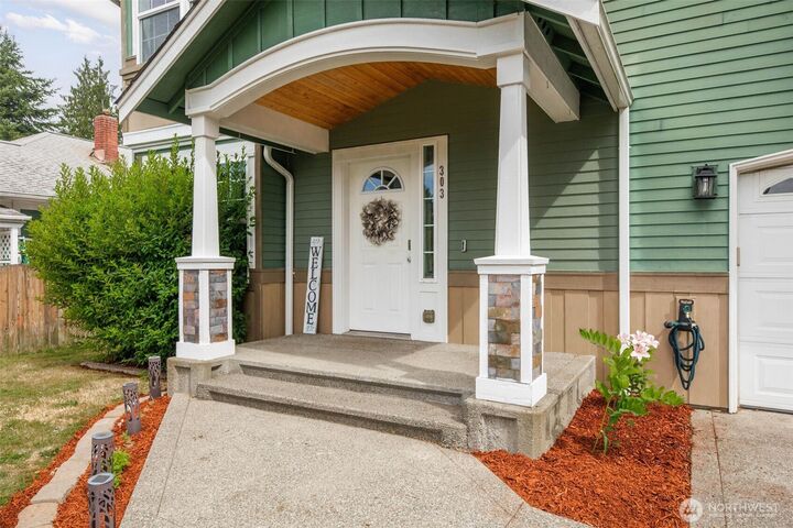 Property Photo:  303 E Highland Drive  WA 98223 