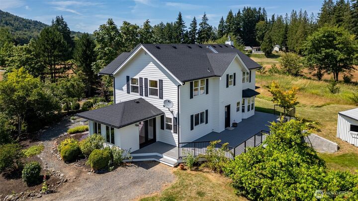 Property Photo:  4134  Squalicum Lake Road  WA 98226 