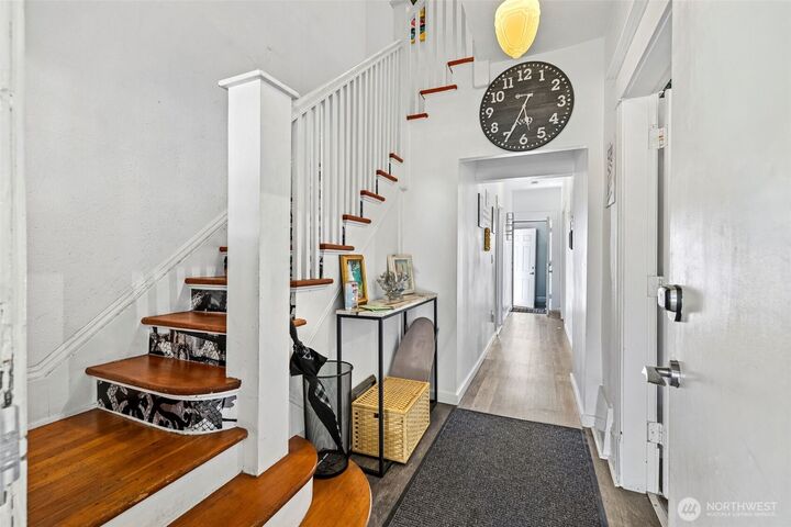 Property Photo: 1225 E Jefferson Street WA 98122