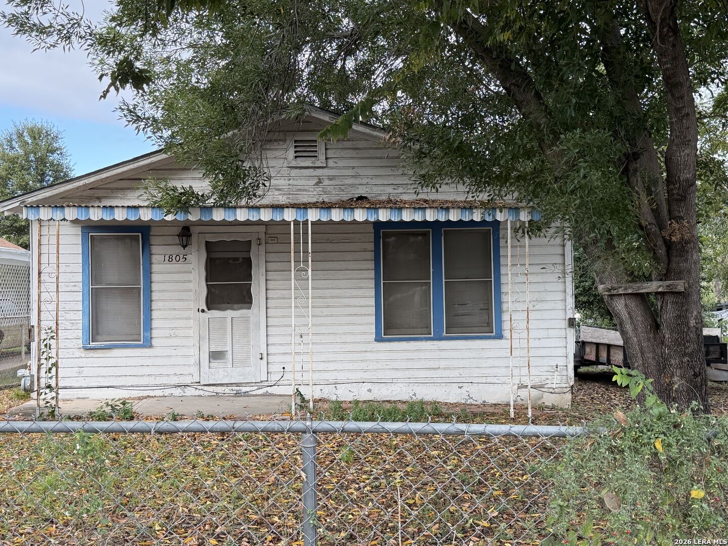 Property Photo:  1805 Perez St  TX 78207 