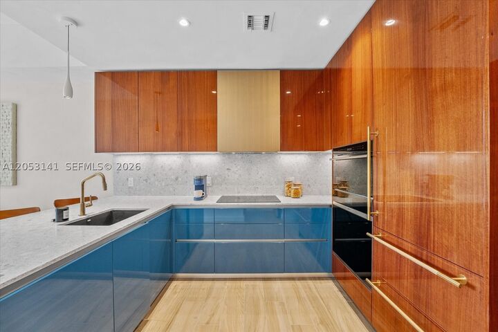 Property Photo:  2678 Tigertail Ave 315  FL 33133 