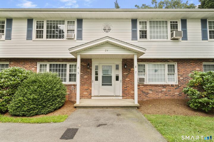 Property Photo:  24 College Street 6  CT 06413 