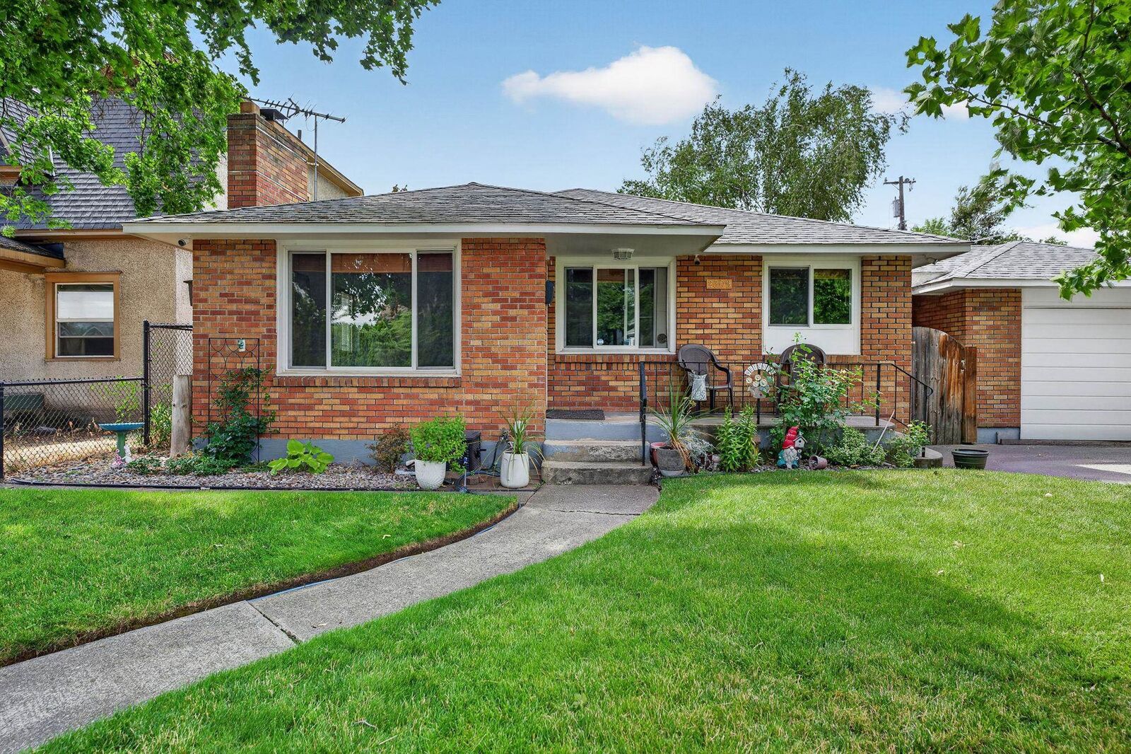 Property Photo: 2309 N Wall St WA 99205