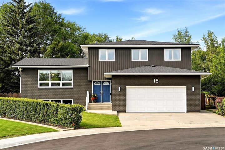 Property Photo:  18 Forman Bay  SK S4R 7Y2 