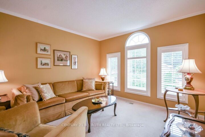 Property Photo:  62 Benson Drive  ON L4N 7Y2 