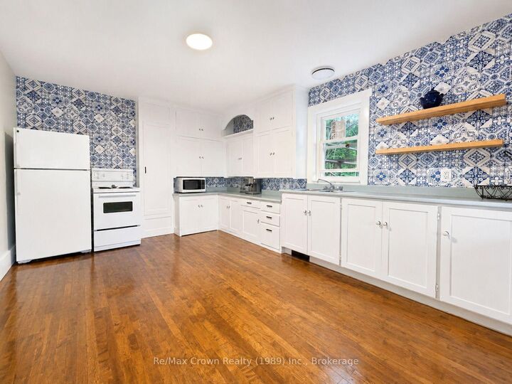 Property Photo: 71 Hawthorne Drive ON P0H 2R0
