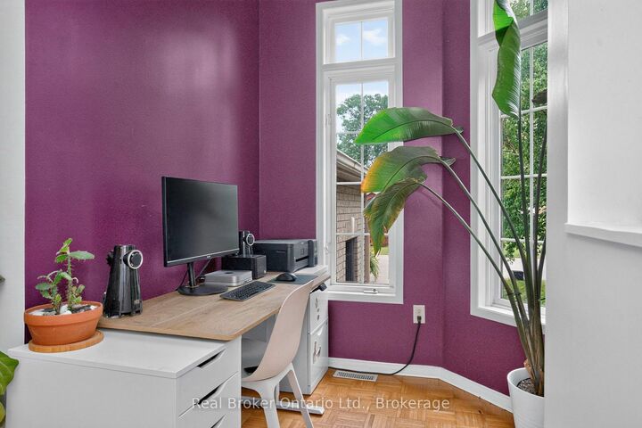 Property Photo:  210 Dyer Drive  ON L9Z 1E5 