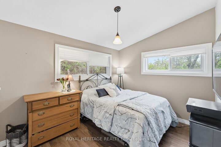 Property Photo:  30 Stockdale Road  ON K8V 5P6 