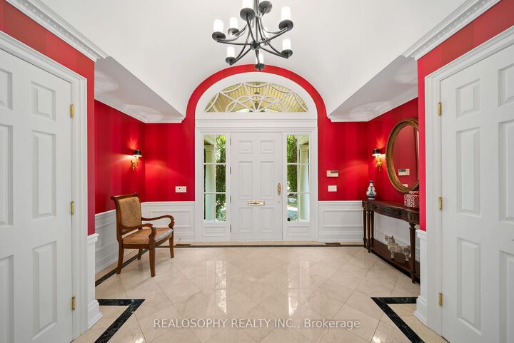 Property Photo: 7 Purling Place ON M3B 1V4