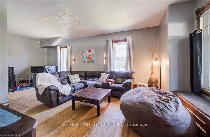 Property Photo:  290 Turnberry Street  ON N0G 1H0 