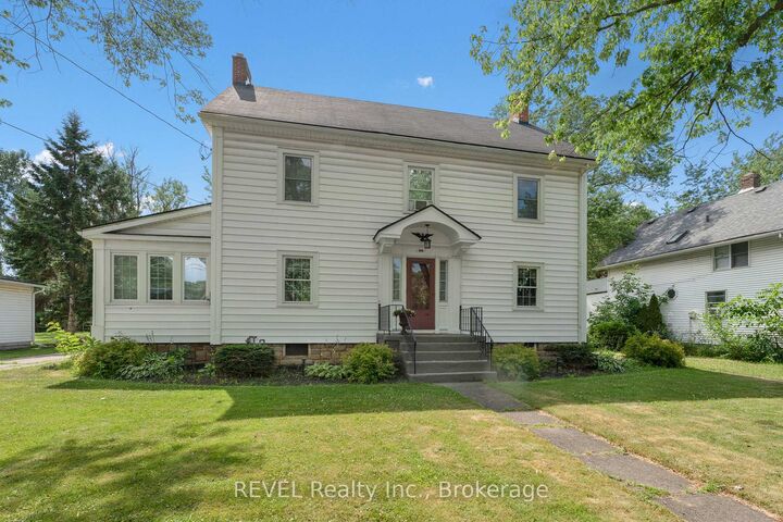 Property Photo: 166 North Street N ON L2A 3R7