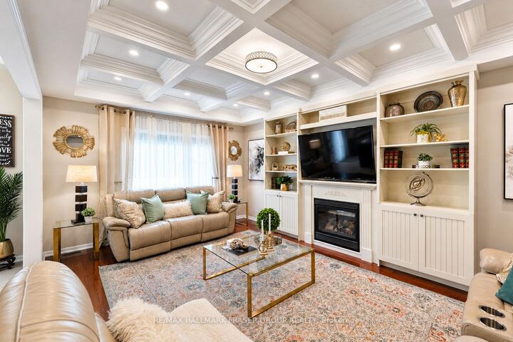 Property Photo:  1571 Quail Run Drive  ON L1K 0E1 