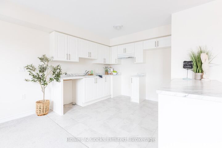Property Photo: 48 Maple Avenue 104 ON K0L 2V0