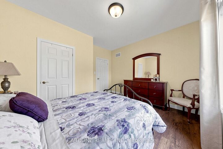 Property Photo: 59 Campbell Crescent ON N0H 2G0