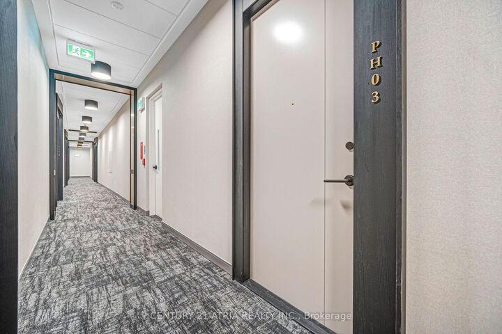 Property Photo: 858 Dupont Street Ph03 ON M6G 0C1