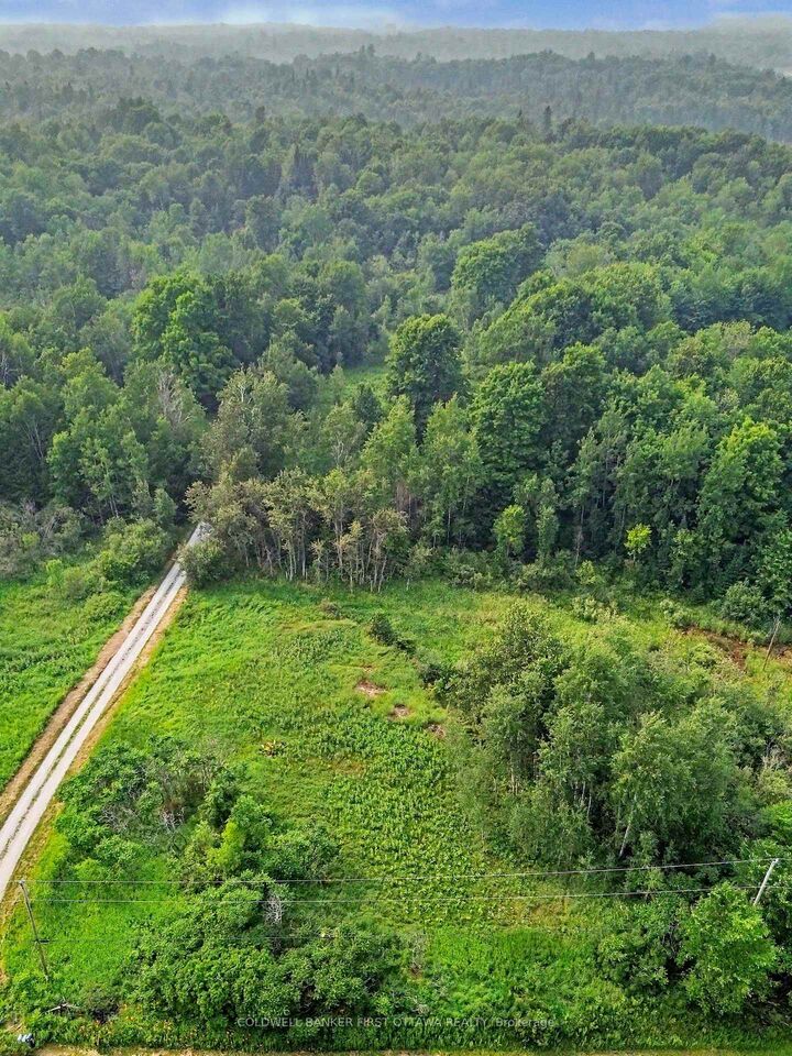 0 Armstrong Line — photo 1