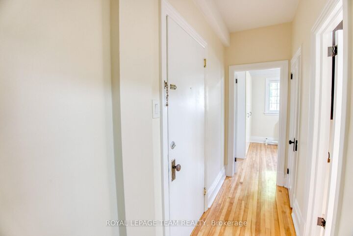 Property Photo: 480 Oakhill Road ON K1M 1J6