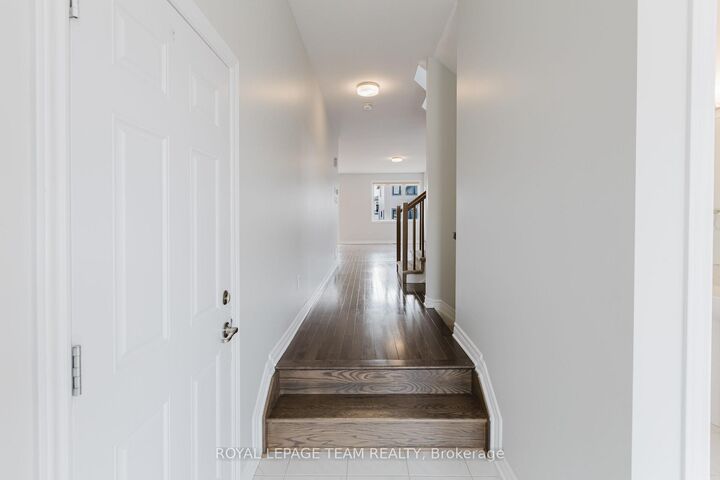 Property Photo: 56 Chemin De Jargeau Road ON K1W 0S7