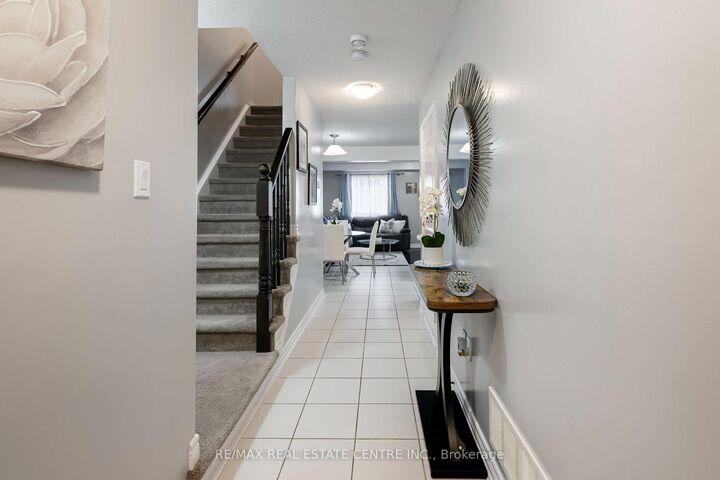 Property Photo: 124 Parkinson Crescent 67 ON L9W 6R7