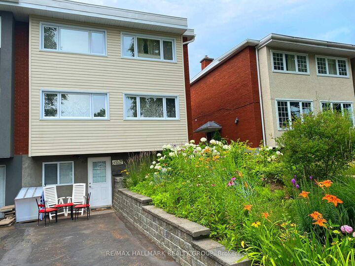 Property Photo: 668 Morin Street B ON K1K 3G9