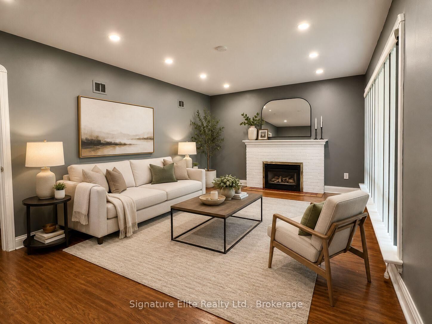 Property Photo: 34 Ovida Avenue Upper ON M9B 1E1