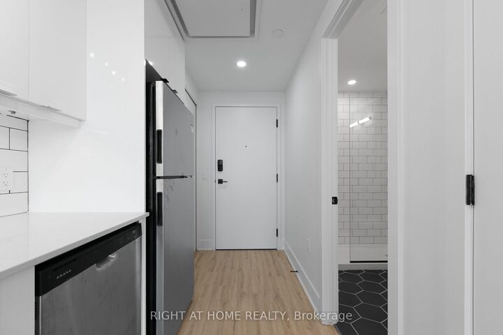 Property Photo: 377 Winona Avenue 502 ON K1Z 5H8