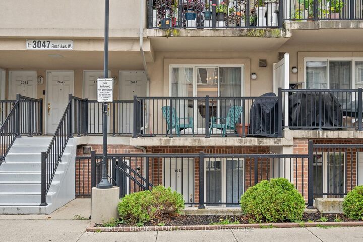 3047 Finch Avenue W 2066 — photo 1