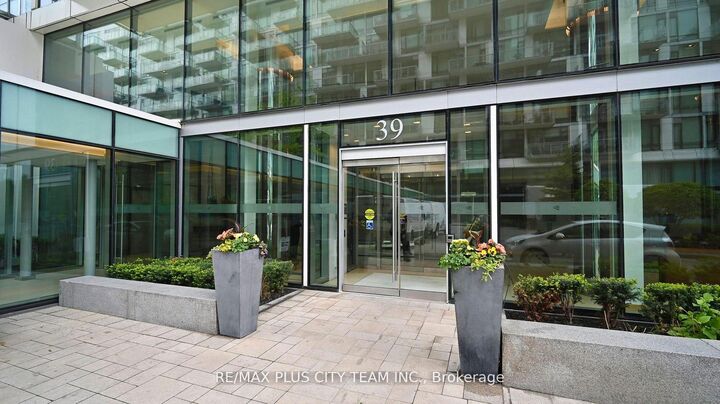 Property Photo: 39 Queens Quay E 1305 ON M5E 0A5