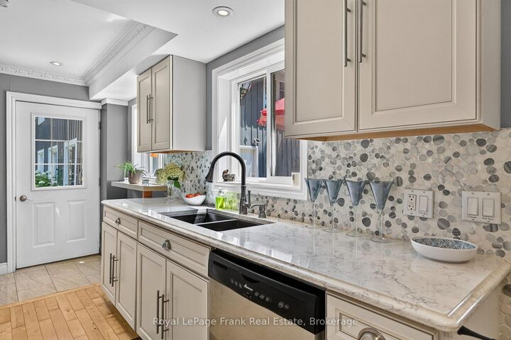 Property Photo:  9 Lilac Lane  ON K0M 1L0 