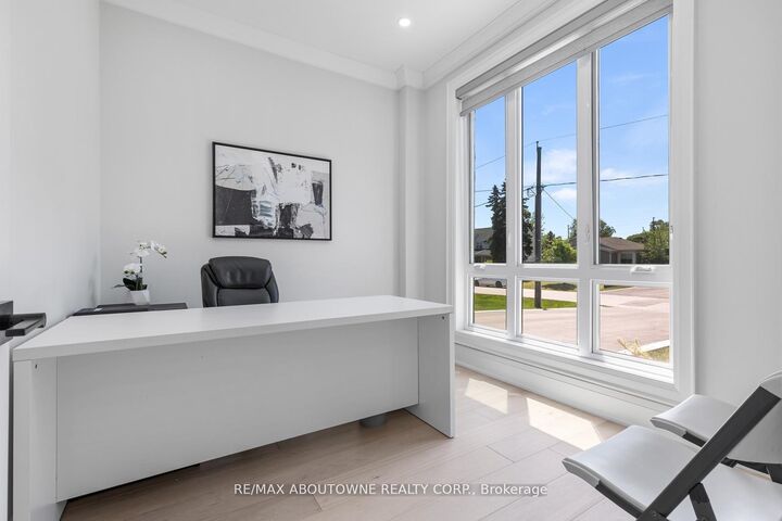 Property Photo: 455 Samford Place ON L6L 4E7