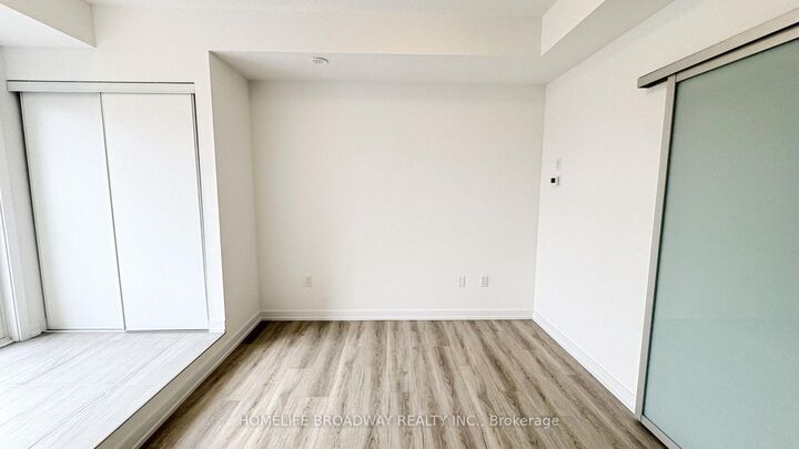 Property Photo:  25 Palace Street P9  ON N2E 0L3 