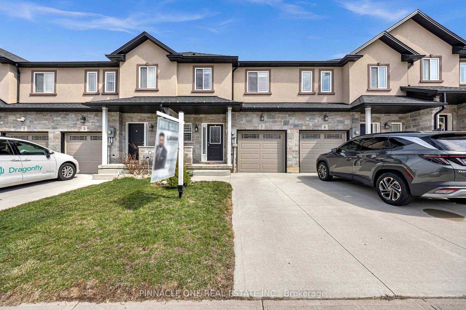 Property Photo:  7 Mistywood Drive  ON L8J 2N6 