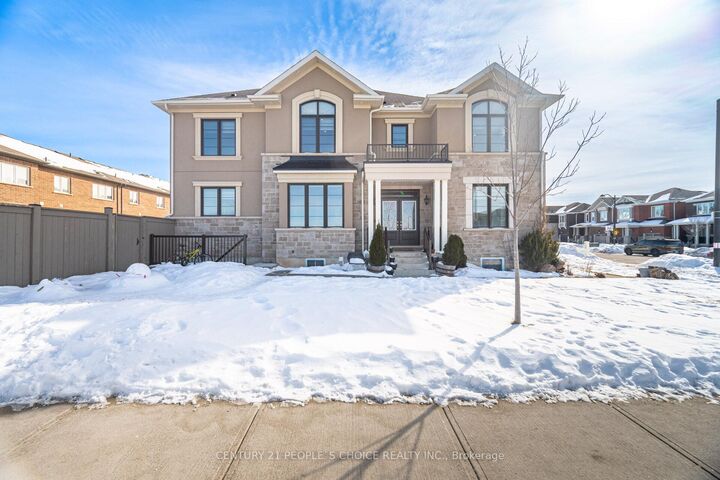 Property Photo:  744 Kennedy Circle W Upper  ON L9E 1R9 