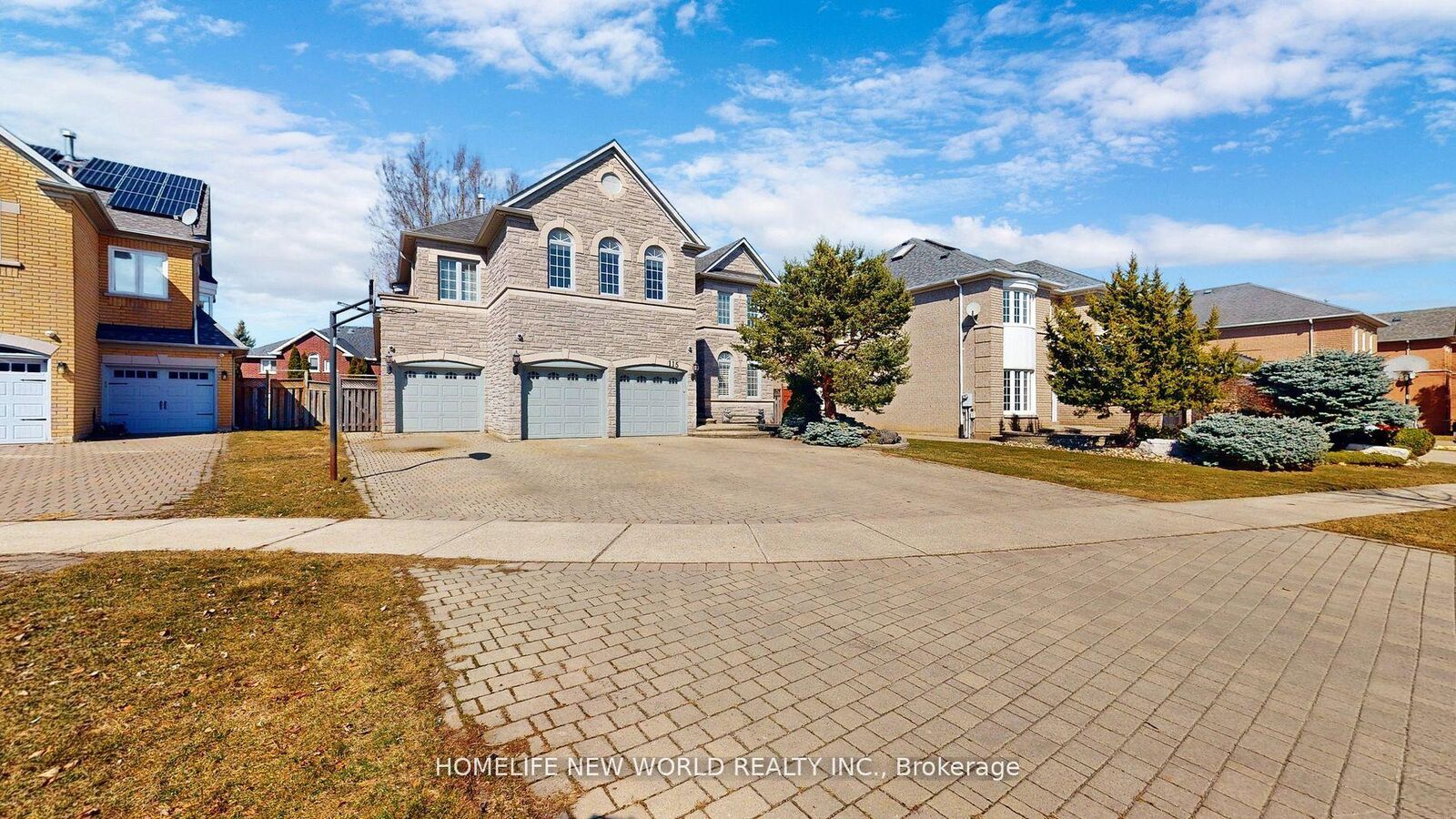 Property Photo: 115 Golden Tulip Crescent ON L6C 1W4